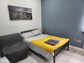 Dodi Apartment, London
